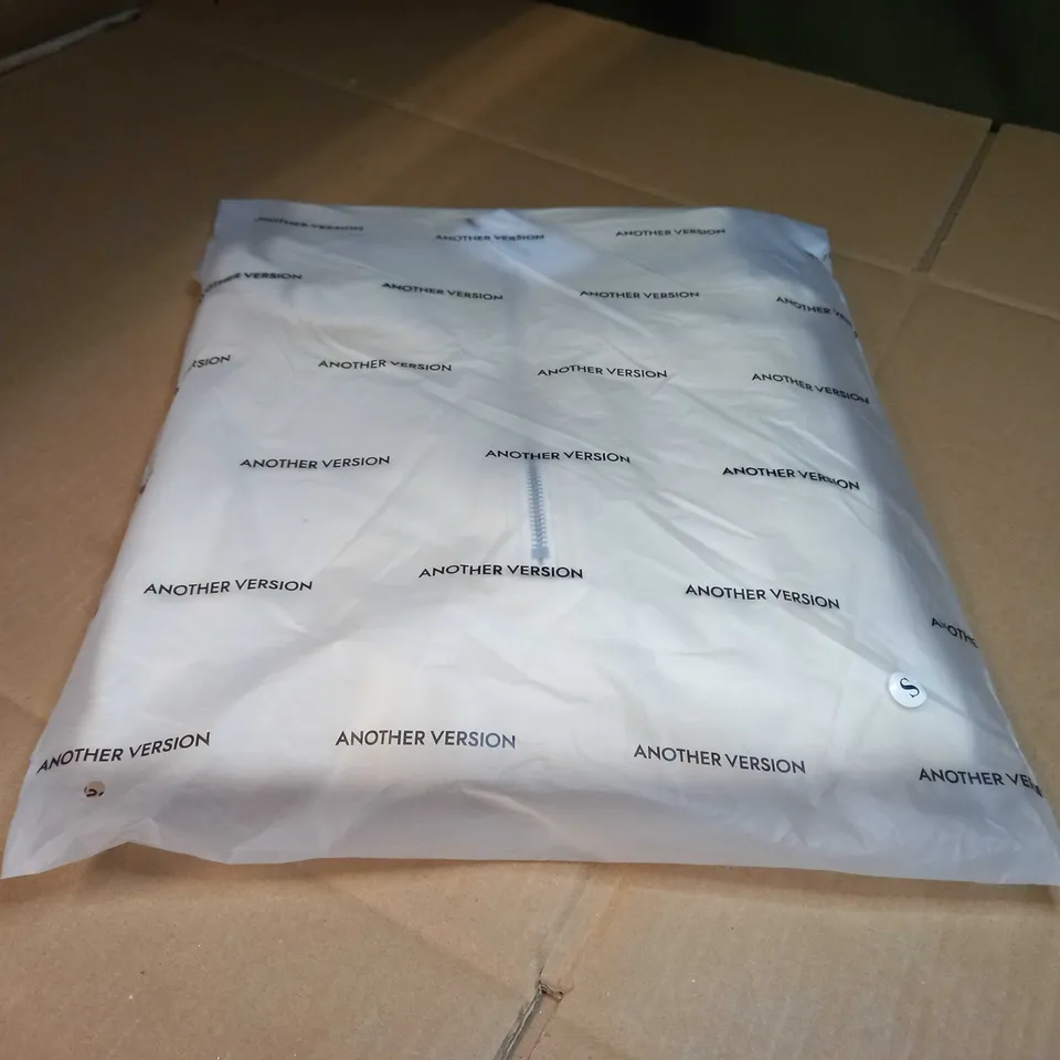 PACKAGED ANOTHER VERSION CREAM SWEATER - SMALL