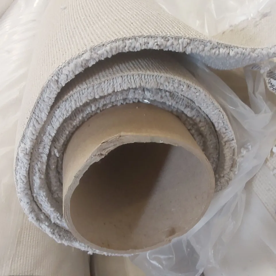 ROLL OF QUALITY ED HEARTLAND FRANKLEY CARPET - APPROXIMATELY 2 x 5m