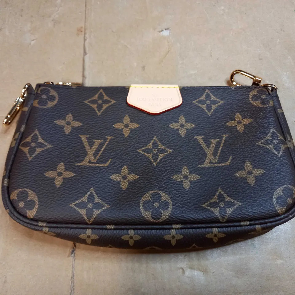 LOUIS VUITTON MULTI POCHETTE ACCESSOIRES MONOGRAM CANVAS