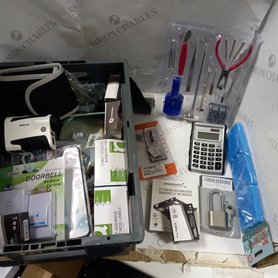 ASSORTED HOUSEHOLD ITEMS 
