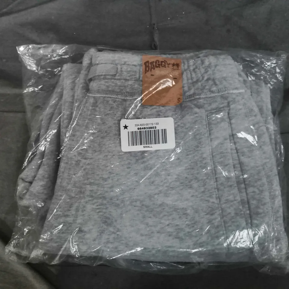 BAGGED HOLLISTER BAGGY OPEN CUFF SWEATPANTS IN GREY - SMALL