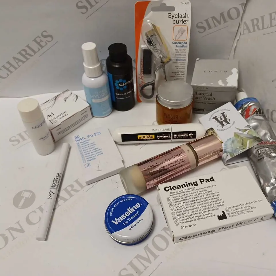 LOT OF APPROX 12 TO INCLUDE EYELASH CURLER , CHARCOAL FACE WASH AND VASELINE