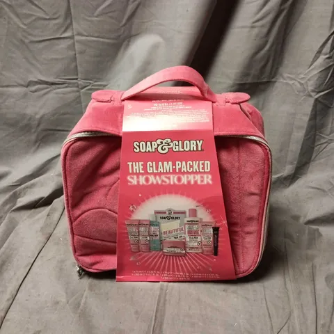 SOAP & GLORY THE GLAM-PACKED SHOWSTOPPER GIFT SET IN PINK COSMETIC BAG