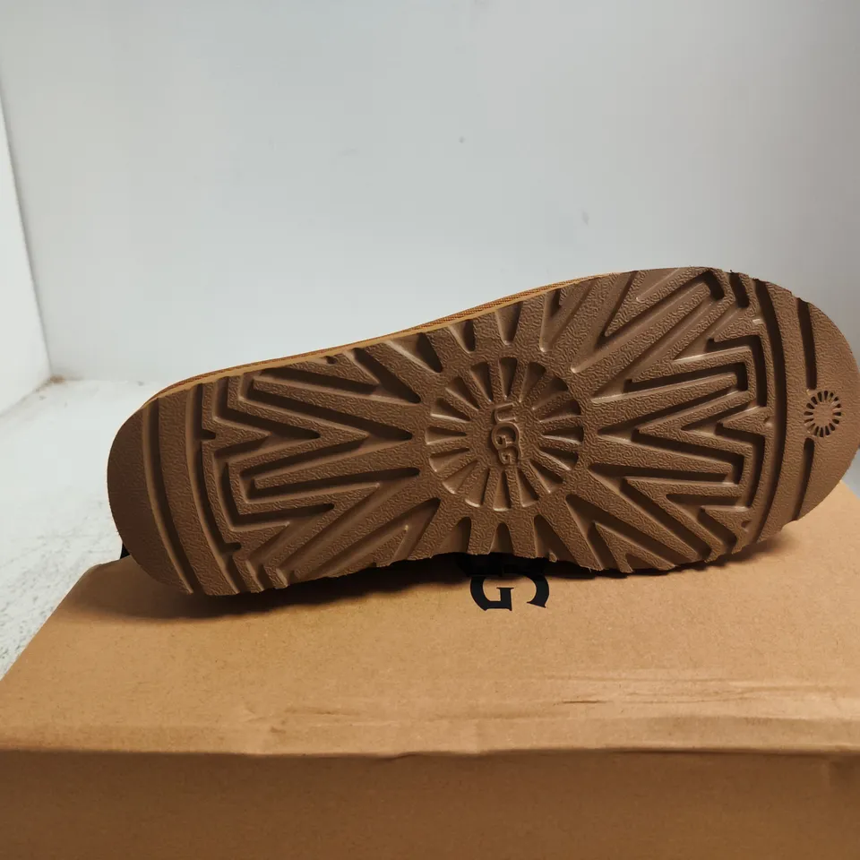 UGG WOMEN’S CLASSIC MICRO SLIPPERS – UK 5 (US 7, EU 38)
