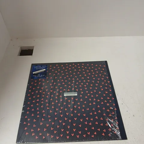THE WEDDING PRESENT – SEAMONSTERS (35TH ANNIVERSARY EDITION) DEEP SEA BLUE VINYL 2XLP SIGNED