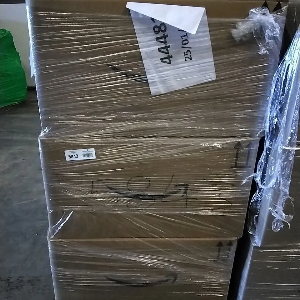 PALLET OF ASSORTED ITEMS INCLUDING LED METEOR LIGHT, MAD DRUM CIRCLE SKILLS BOOK, HALLOWEEN DECORATIONS, GOLDAGE CHOPSTICKS, PET ANXIETY RELIEF, CORAL PATTERN BAGS