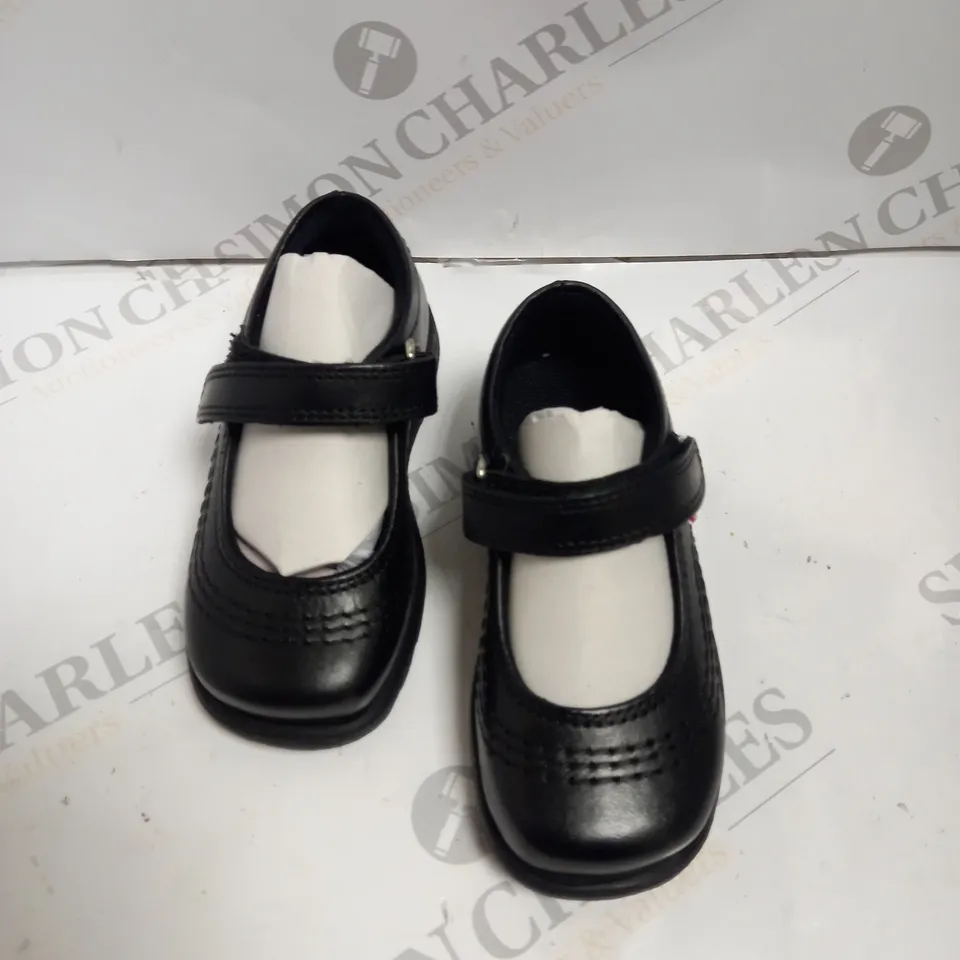 KIDS KICKERS SHOES SIZE 22 BLACK