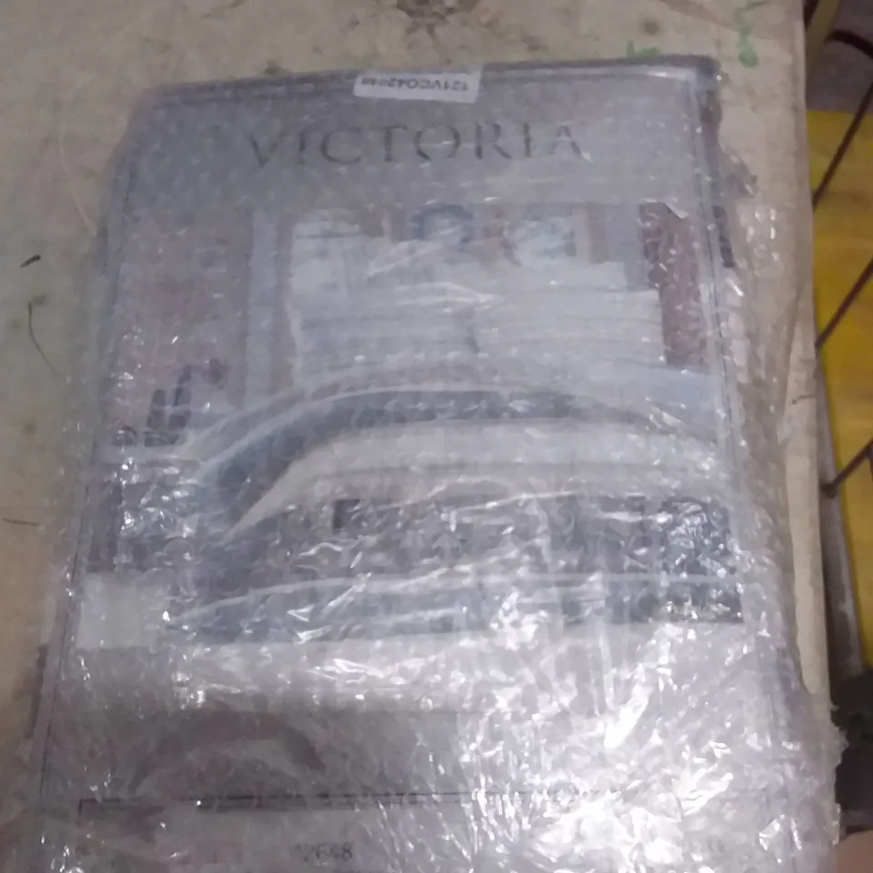 DESIGNER DARIO DUVET COVER SET COLOUR: SAVOY BLUE SIZE: SUPERKING