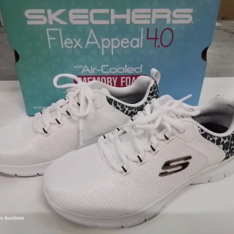 BOXED PAIR OF SKECHERS FLEX APPEAL 4.0 WHITE TRAINERS - WOMENS 9