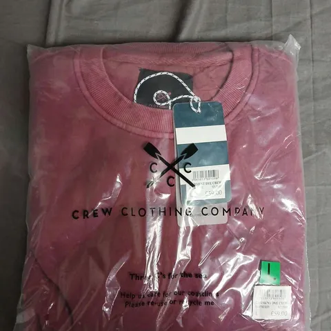 BAGGED CREW CLOTHING GARMENT DYE CREW IN RASPBERRY - LARGE