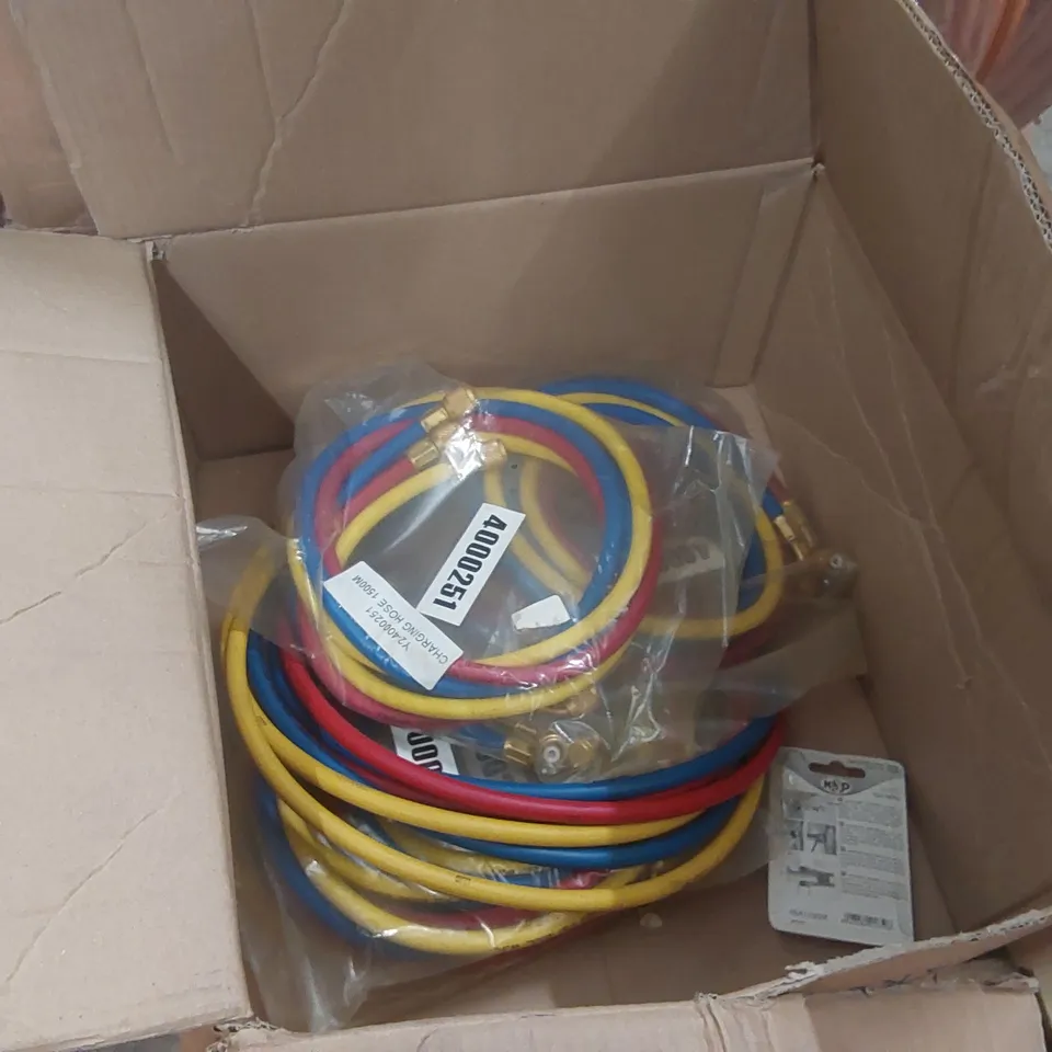 PALLET CONTAINING A LARGE QUANTITY OF ASSORTED CATERING EQUIPMENT SPARES INCLUDING: COPPER PIPE, REPLACEMENT THERMOSTATS FOR FRIDGES AND FREEZERS, CHARGING HOSES ECT