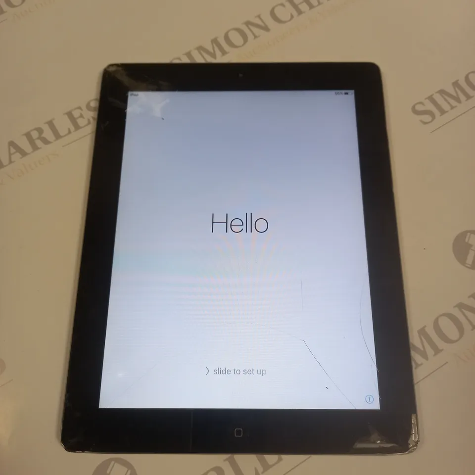 UNBOXED APPLE IPAD 32GB IN SILVER - A1395