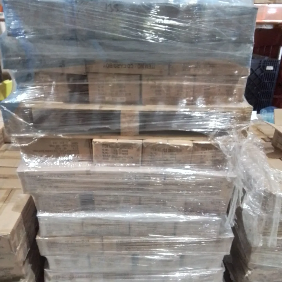 PALLET CONTAINING 192 48-PIECE BOXES OF PIRATE THEMED CARDS
