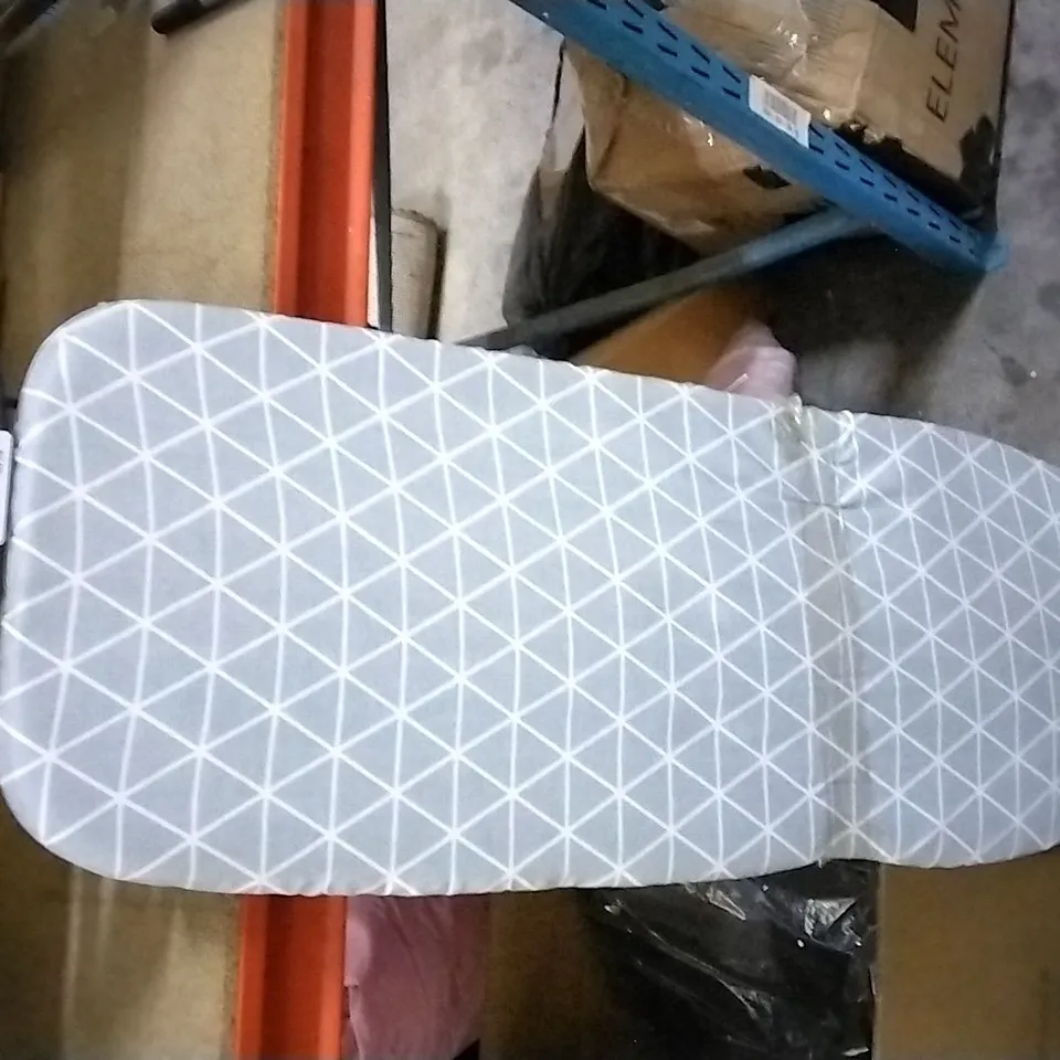 IRONING BOARD 