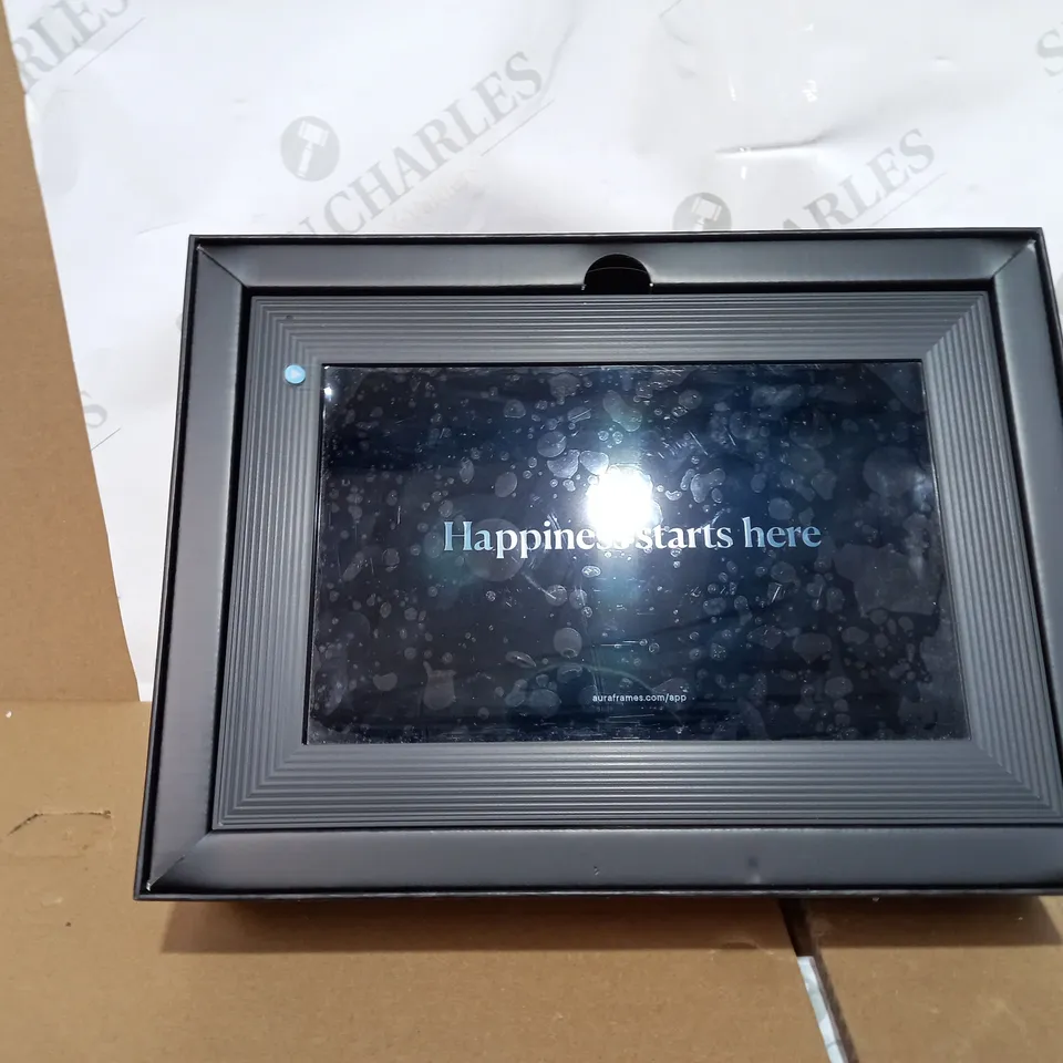 AURA CARVER LUXE 10.1" SMART HD DIGITAL PICTURE FRAME