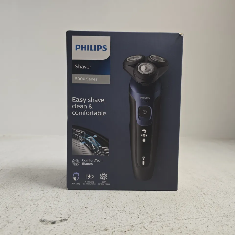 BOXED PHILIPS SHAVER 5000 SERIES