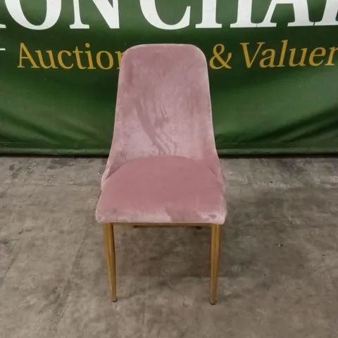 QUALITY DESIGNER BLUSH PINK FABRIC DINING CHAIR WITH GOLD LEGS