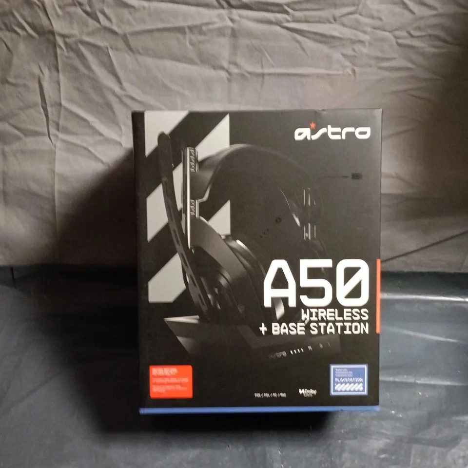 ASTRO A50 WIRELESS + BASE STATION GAMING HEADSET – PS4/PS5/PC/MAC