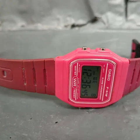 BOXED CASIO WOMEN'S PINK RESIN STRAP DIGITAL WATCH