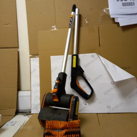 WORX PATIO BRUSH