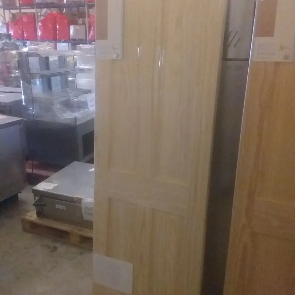 GEOM 4 PANEL CLEAR PINE  INTERNAL DOOR 2040×726×40MM