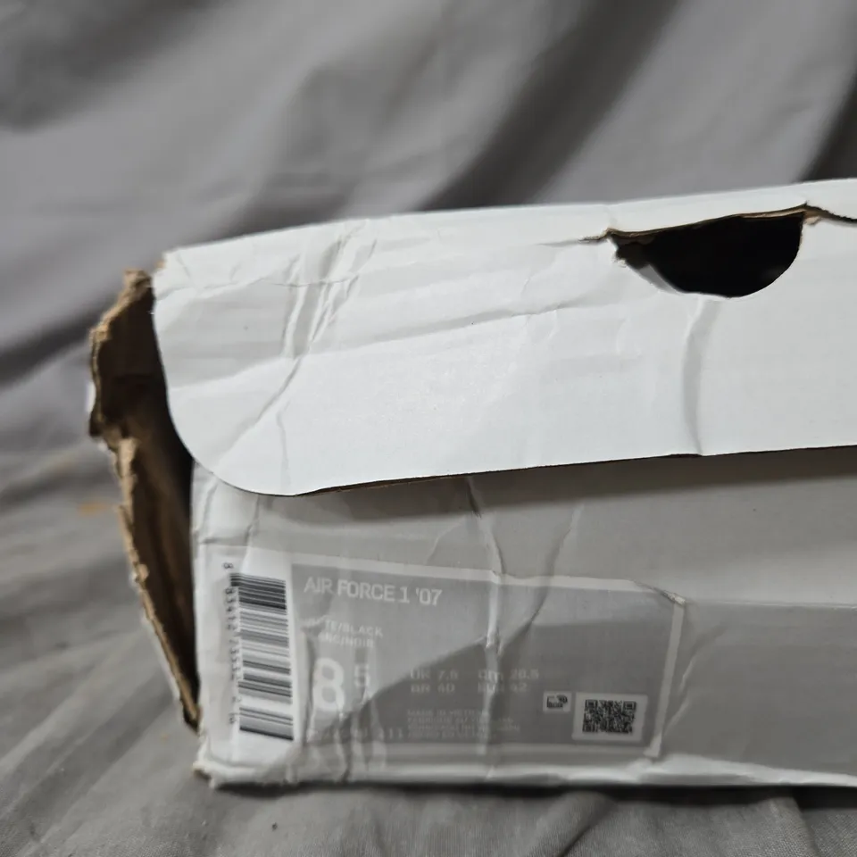 NIKE AIR FORCE 1 '07 WHITE SNEAKERS – MEN'S UK 7.5