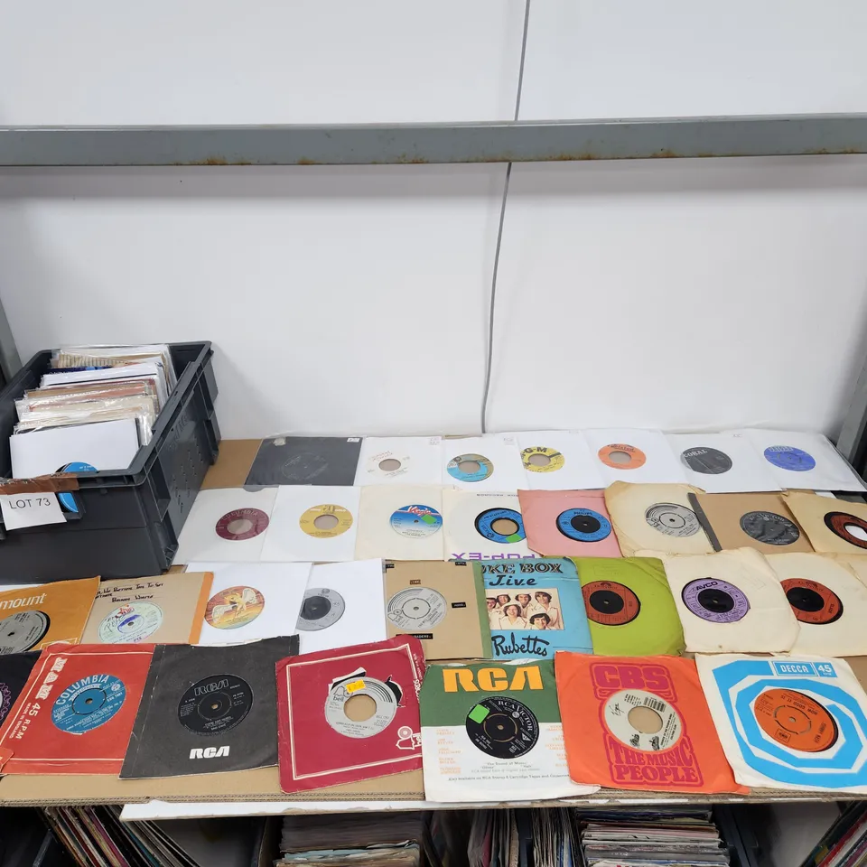 A COLLECTION OF VINYL SINGLES SINGLES