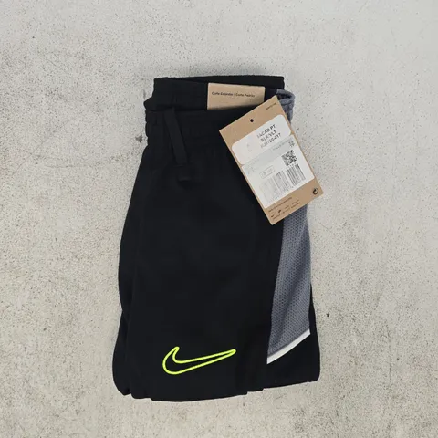 NIKE KID'S PANTS IN BLACK/GREY SIZE XS