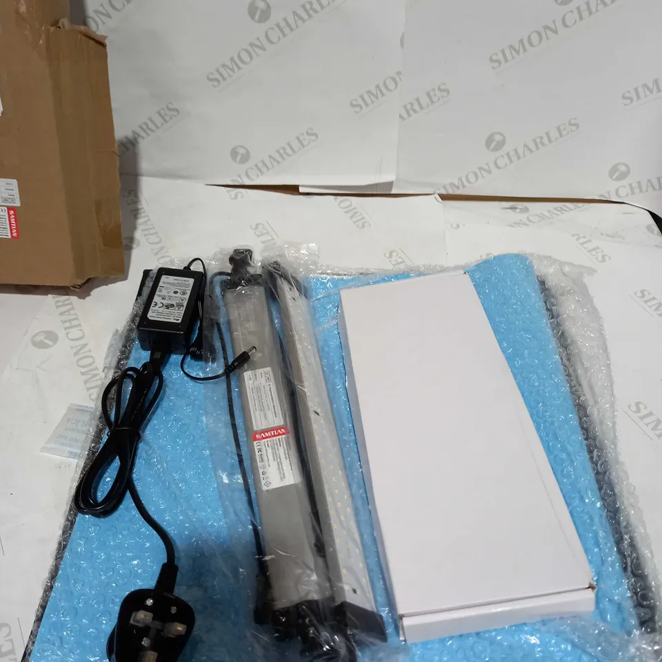 DESIGNER BOXED LED LIGHTING STUDIO KIT