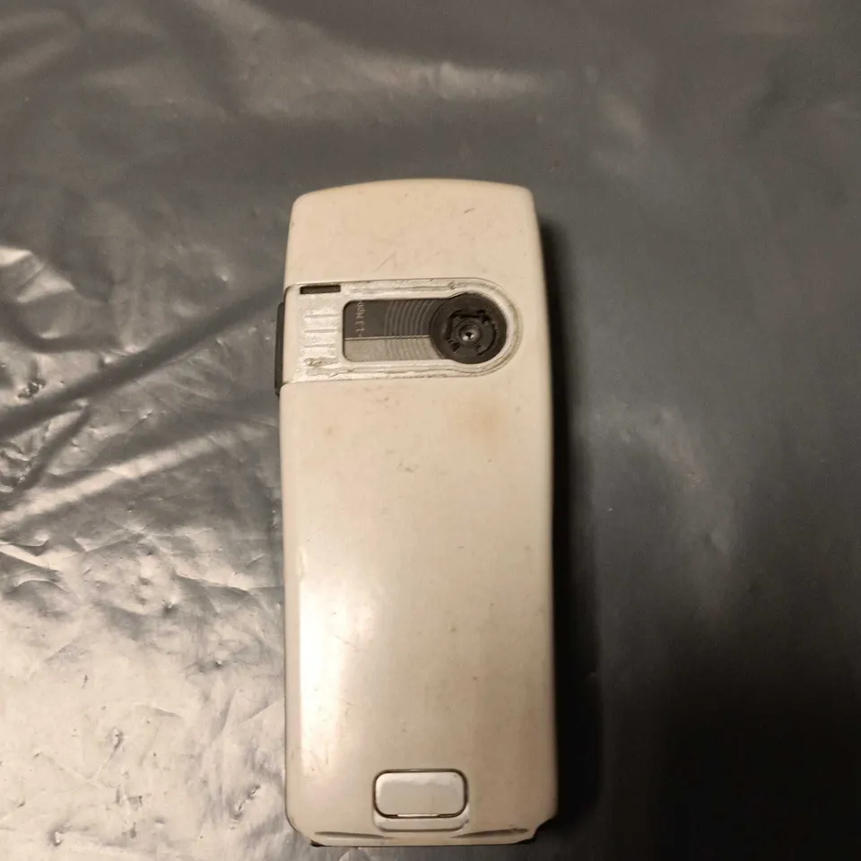 NOKIA FEATURE PHONE WITH KEYPAD – CREAM/WHITE