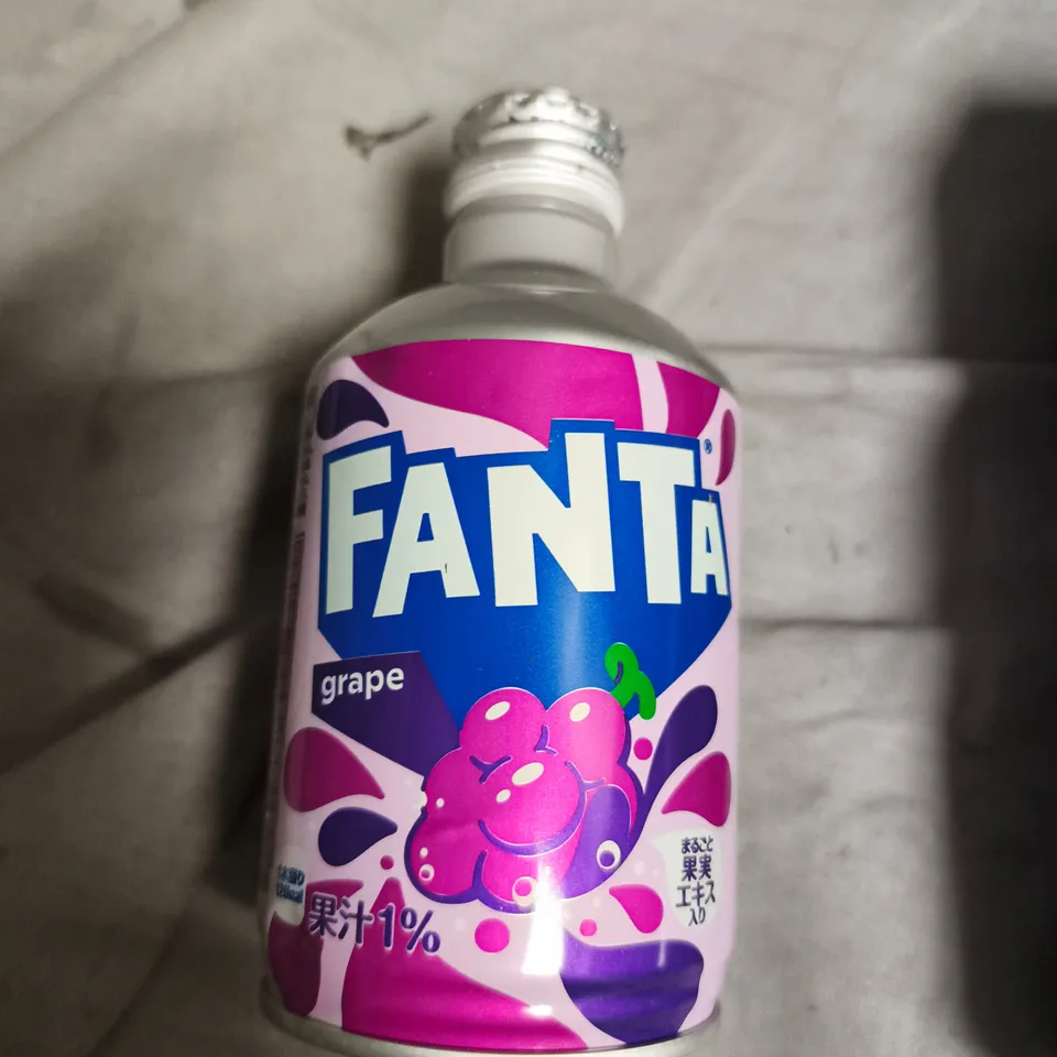 APPROXIMATELY 14 ASSORTED DRINKS INCLUDING REIGN ENERGY CAN, FANTA GRAPE