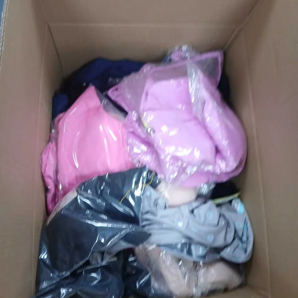 BOX OF APPROXIMATELY 20 ASSORTED CLOTHING TO INCLUDE: ALL IN MOTION JOGGERS 