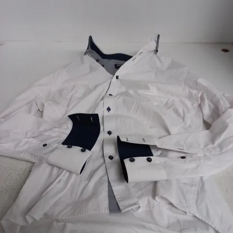 REMUS UOMO MEN'S SHIRT – WHITE WITH NAVY TRIM, M/L