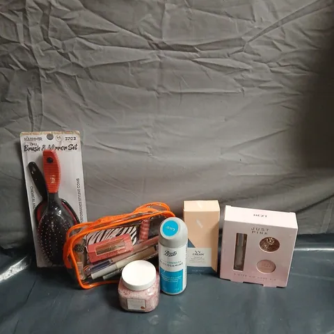 APPROXIMATEY 20 ASSORTED HEALTH AND BEAUTY PRODUCTS TO INCLUDE - VV CREAM GENTLE EXFOLIATOR - JUST PINK GIFT SET AND SUNDAY RAIN BATH CRYSTALS