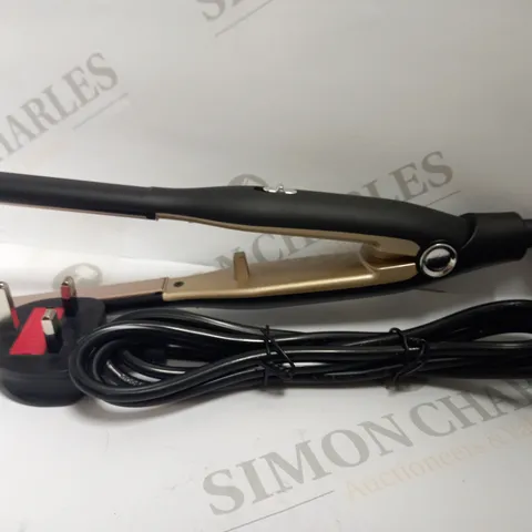 BEAUTY, IT CHARMS PROFFESIONAL HAIR STRAIGHTNER