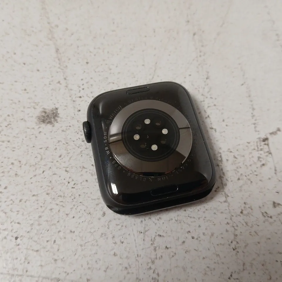 APPLE WATCH SERIES 6 44MM GPS ALUMINIUM SPACE GREY