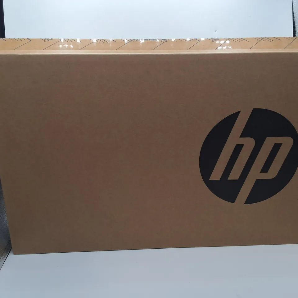 BOXED HP INTEL CELERON LAPTOP IN BLACK - 14S-DQ3001SA