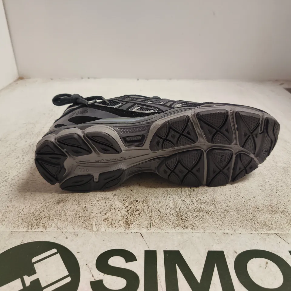 ASICS RUNNING SHOES - BLACK/GREY UK 10