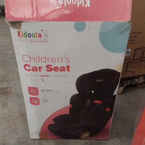 BOXED KIDOOLA CHILDREN'S CAR SEAT