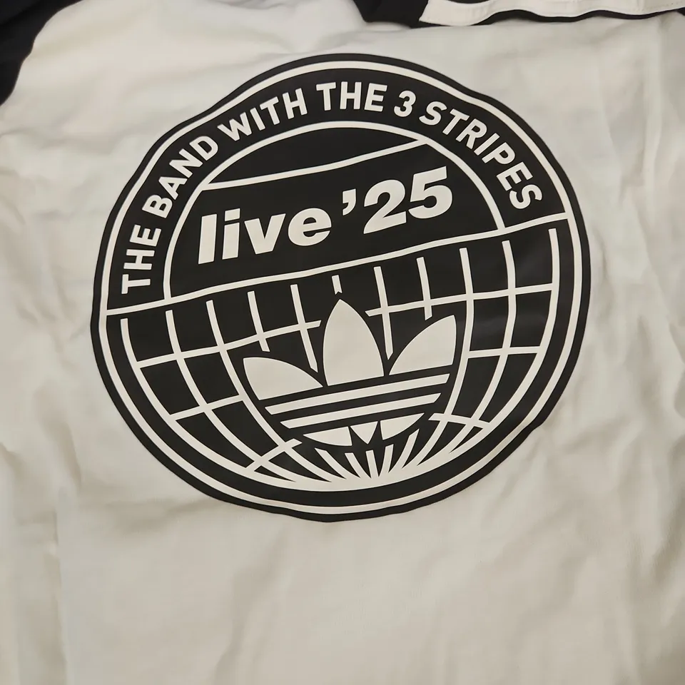 ADIDAS OASIS LIVE '25 3-STRIPES TEE - CREW NECK, WHITE/BLACK, SIZE L (VERIFY MODEL)