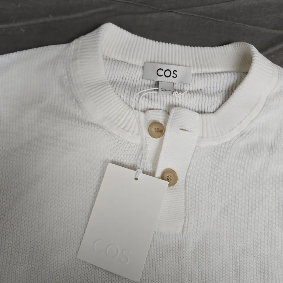 COS WHITE KNIT POLO SHIRT – SHORT SLEEVE, EUR L