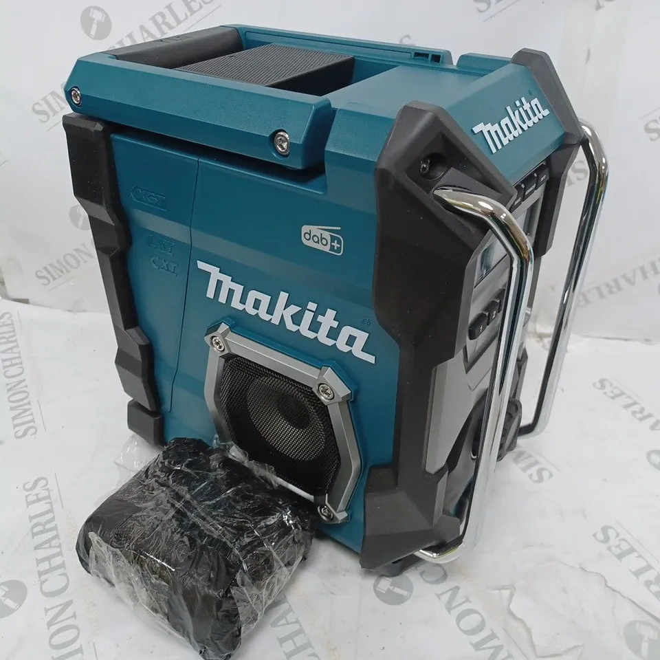 BOXED MAKITA DAB+ JOB SITE RADIO XGT/LXT/CXT RRP £159.99
