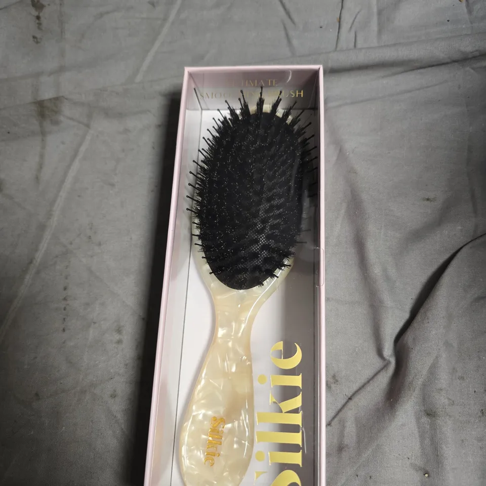 SILKIE ULTIMATE SMOOTHING BRUSH 