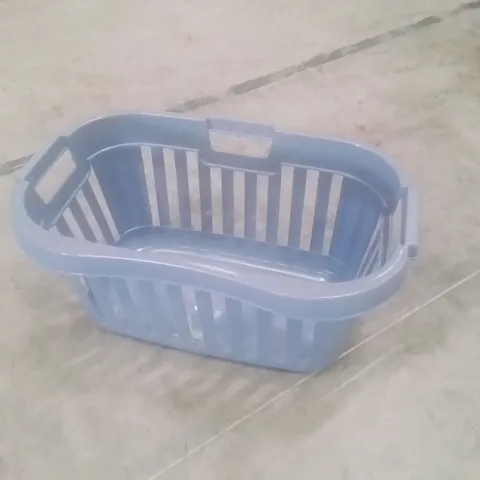 PALLET TO CONTAIN A LARGE QUANTITY OF BRAND NEW HIPSTER LAUNDRY BASKETS