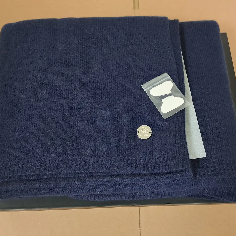 LOT OF 2 BRAND NEW GEM AURAS NAVY SCARFS