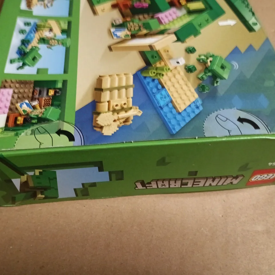 LEGO MINECRAFT TURTLE BEACH HOUSE (21254) – BOXED