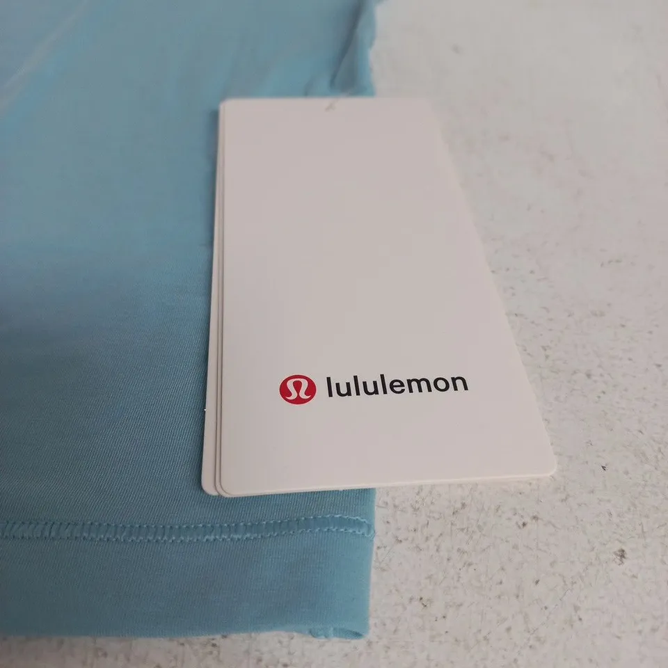 LULULEMON JERSEY TRAINING SHORT SLEEVE TOP – LIGHT BLUE, WOMEN'S UK 10 (US 6)