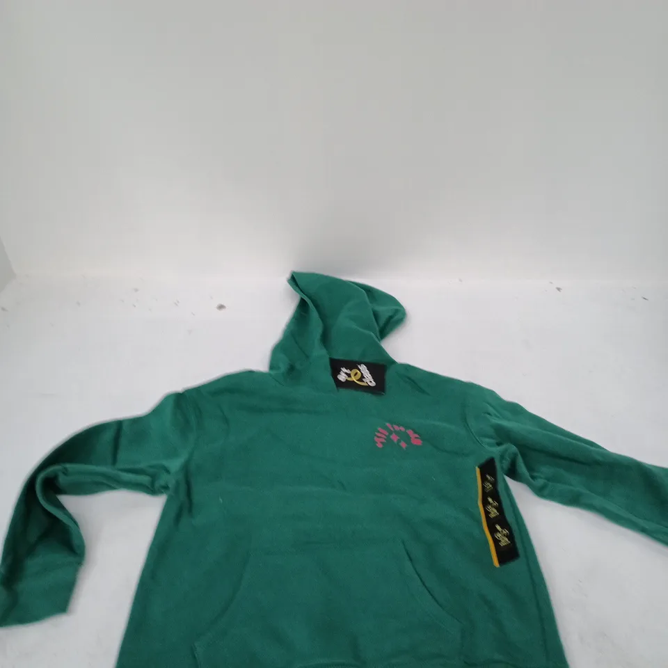 BOX OF APPROXIMATELY 12 TIS THE SZN JUMPERS IN ASSORTED SIZES