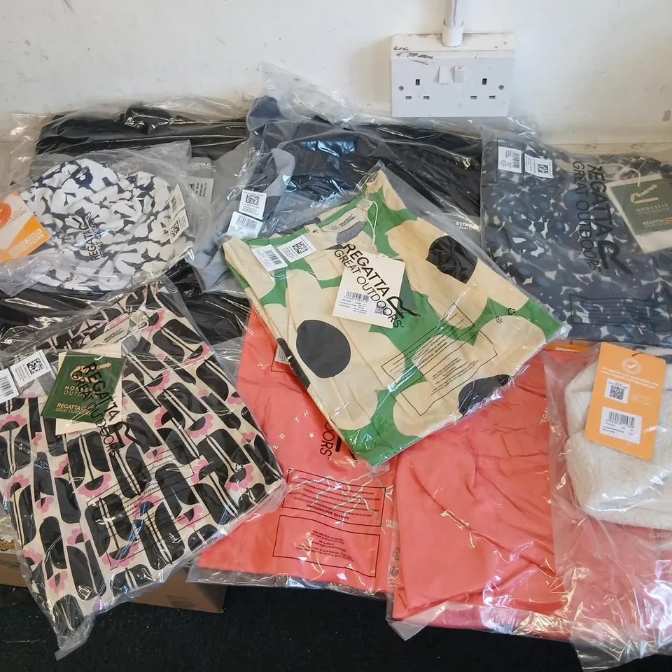 APPROXIMATELY 10 ASSORTED REGATTA BRAND NEW CLOTHING ITEMS
