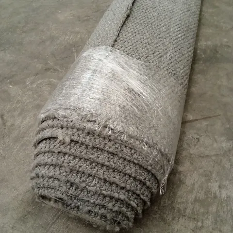 ROLL OF QUALITY RUGGED WAY 6122 SILVER CARPET // APPROX SIZE; 2.35 x 4m
